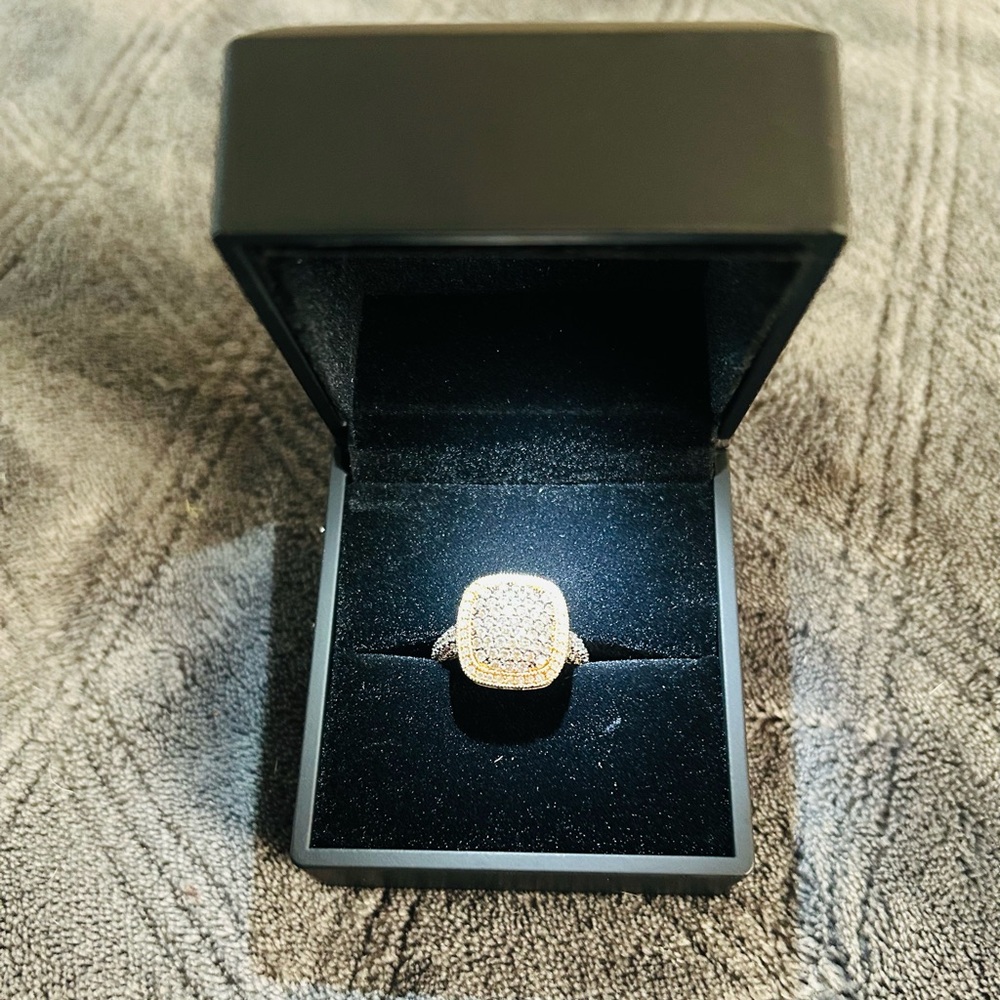 14k yellow gold and chocolate diamond ring